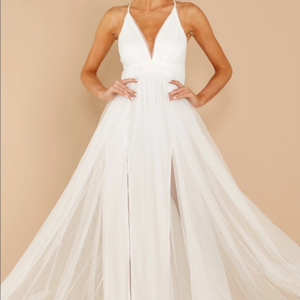 *Worn once* Elegant tulle cream maxi dress.